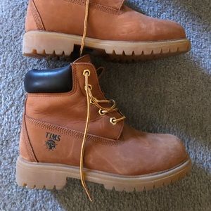 Steel toe boots